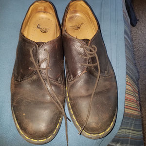 Dr. Martins Classic brown shoes, Men's US size 12